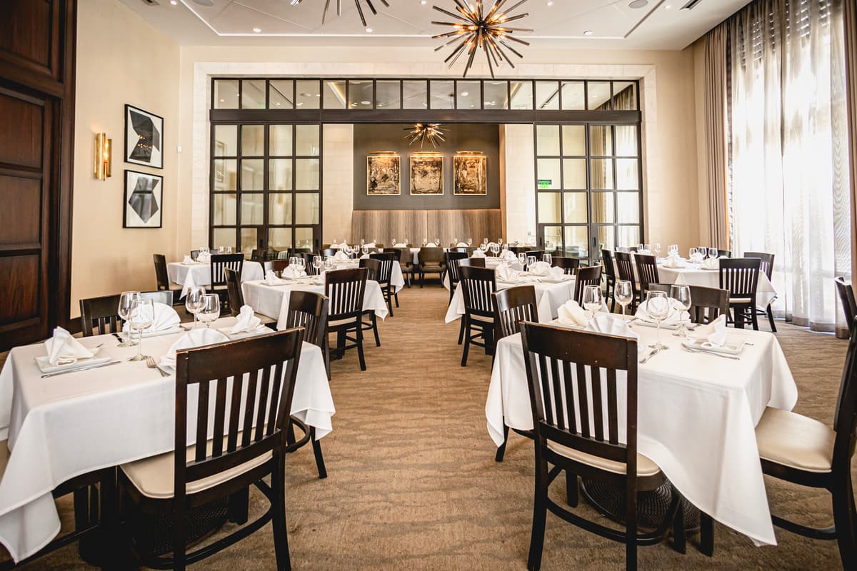 The La Branch Room